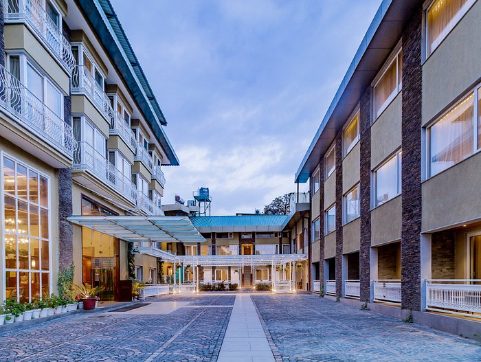 The Fern Brentwood Resort